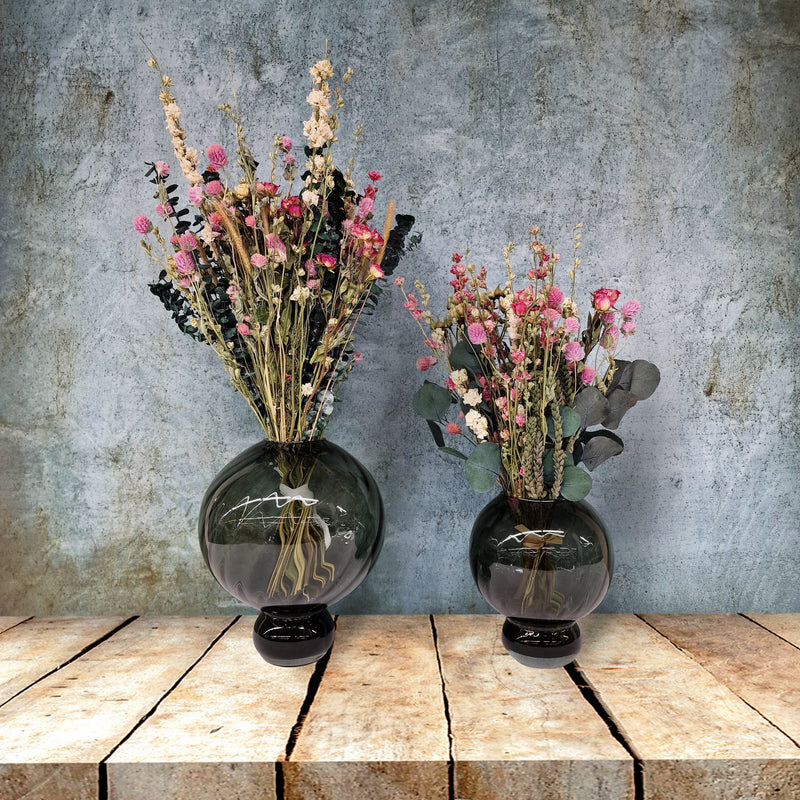 Bæredygtige blomsterbuketter fra Miss Flora. Miss Cecilie er en smuk buket med tørrede roser