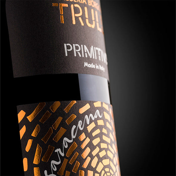 Lækker italiensk rødvin. Rødvin, Masserie Borgo dei Trulli - Saracena Primitivo IGP Salento (Italien)