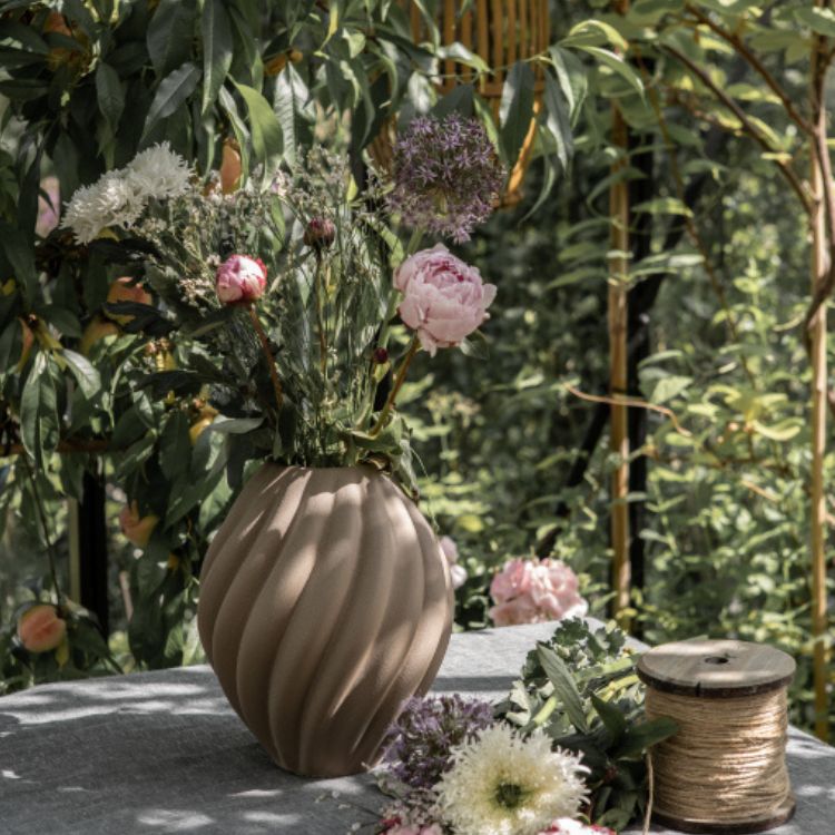 Flora vase - Large Brown