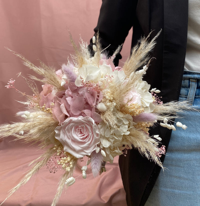 Brudebuket rosa m. evighedsroser